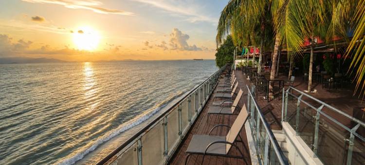 洪腾海滨酒店(Hompton Hotel by The Beach)图片