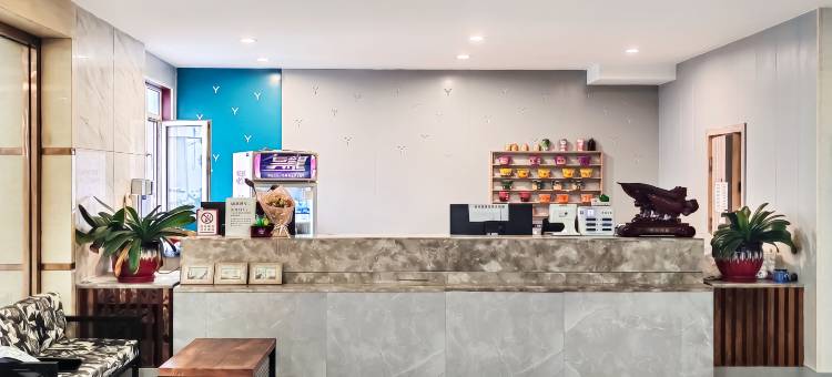 轻住酒店(青岛城阳区农业大学地铁站店)图片