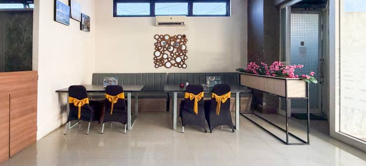 古邦红多兹@丰收力宝购物中心酒店(RedDoorz @ Harvest Hotel Lippo Mall Kupang)图片