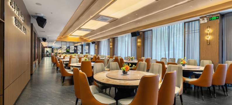 江东御锦假日酒店(东莞蛤地地铁站店)图片