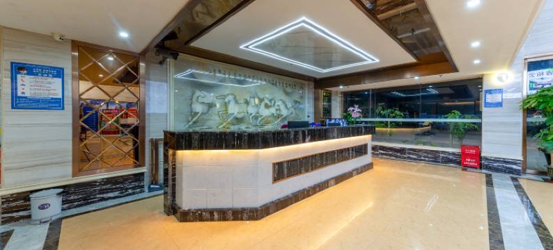 龙峯睿柏云酒店(英西峰林走廊店)图片