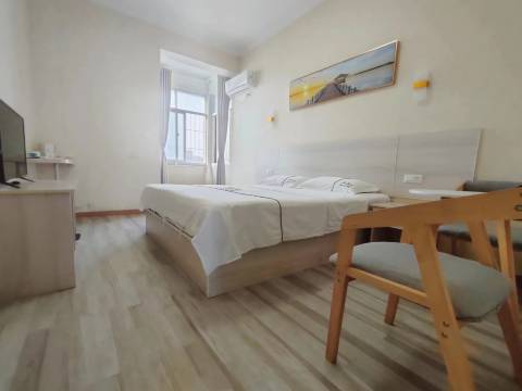 来来公寓(武汉纺织大学阳光校区江夏一中店)