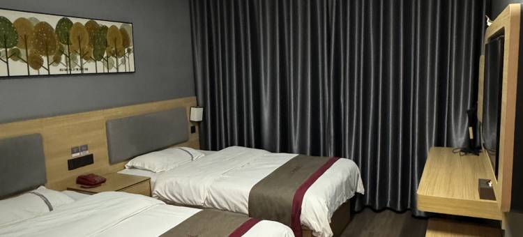 尚客优精选酒店(轮台步行街店)图片