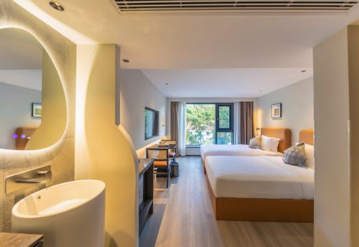 Putuoshan Ruiqi Yinji Mountain HouseHotel Overview