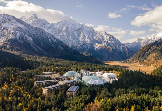 Intercontinental Resort Jiuzhai ParadiseHotel Overview