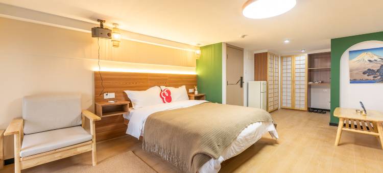 路客美宿(归元寺钟家村地铁站店)图片