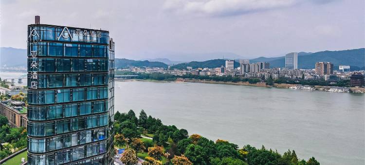 桐庐富春江亚朵酒店图片