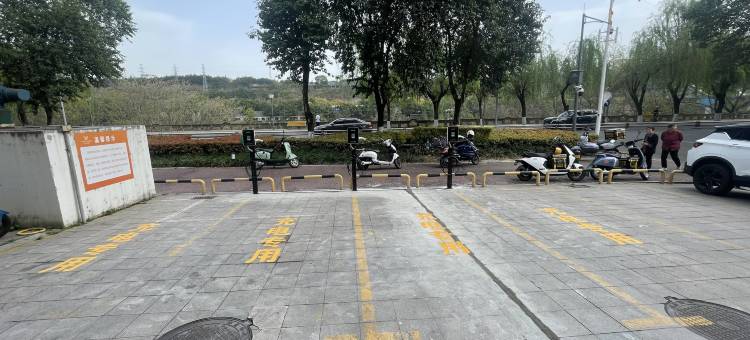 维也纳酒店(绵阳高铁站万达店)图片