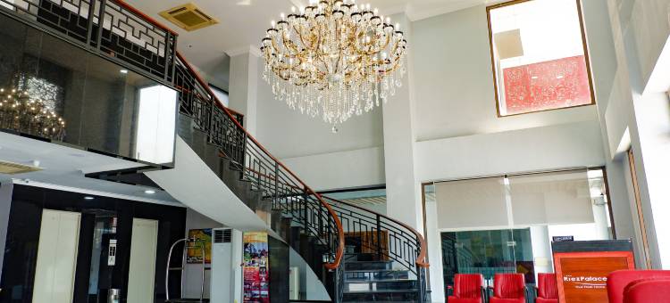 雷兹皇宫酒店(Riez Palace Hotel)图片