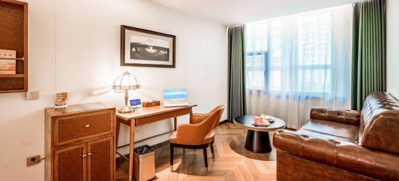 喆㫵酒店(乌鲁木齐铁路局地铁站店)图片