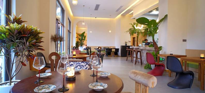 昆明JOYOUS卓恩酒店(霖雨桥地铁站云南映象店)图片