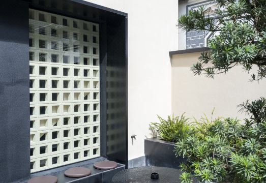 Lanting Inn Hotel Overview