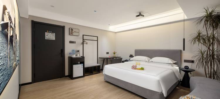 甜桐·轻居酒店(淮阳第一高级中学中心汽车站店)图片