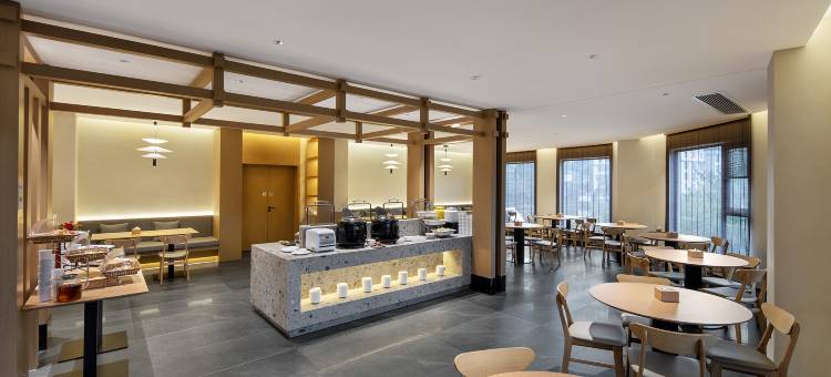 仟那美宿酒店(信阳火车站浉河区店)图片