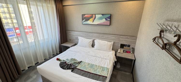 派酒店(凌源客运站店)图片