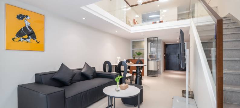 椰子宿下·听蓝·LOFT设计城市艺宿(三亚湾凤凰机场店)图片