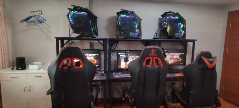 本色电竞酒店(长沙电力职院店)图片