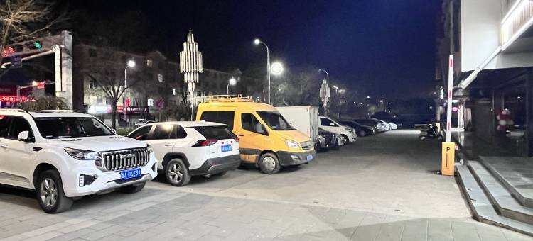 崇信季朵酒店图片