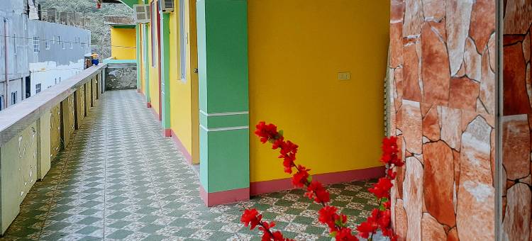 红多兹酒店@帕古普珍贵德姆海滩度假村(RedDoorz @ Precious Dem Beach Resort Pagudpud)图片