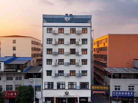 桑尼贝尔连锁酒店(鲁山墨公路火车站店)