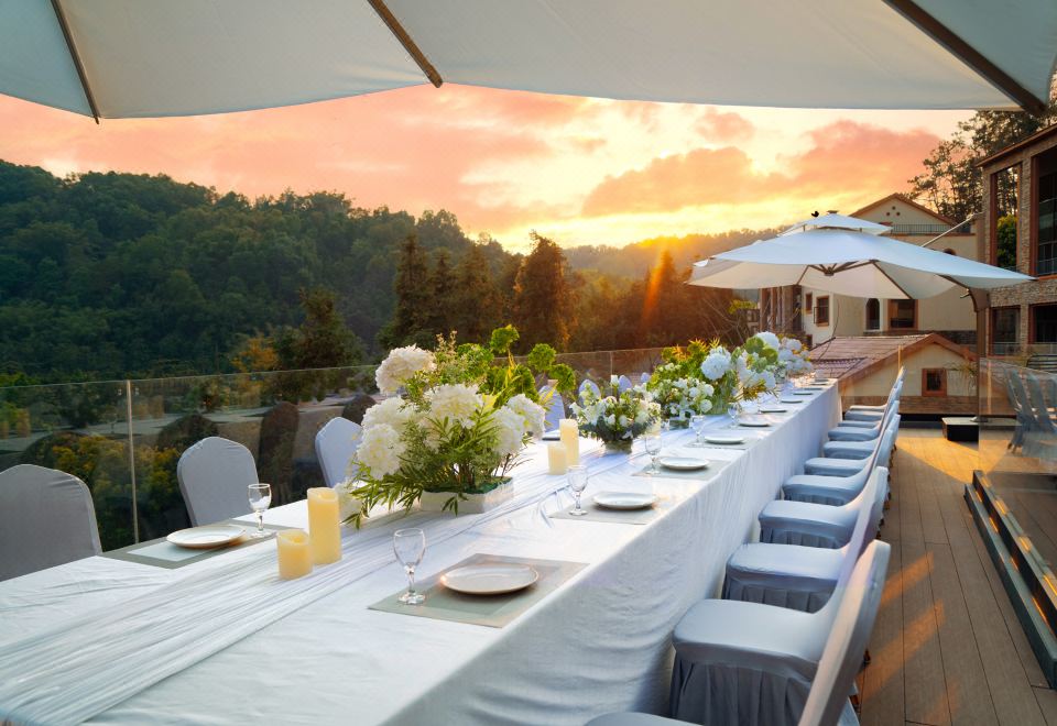 WILDWOOD VALLEY Hotel Overview