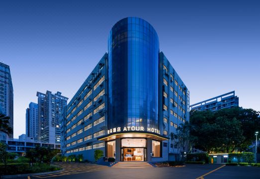 深圳CBD福田地铁站亚朵酒店外景图
