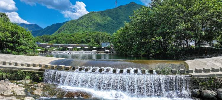 坦风·星空泳池·夏日亲子旅行度假美墅(安吉浙北大峡谷漂流店)图片