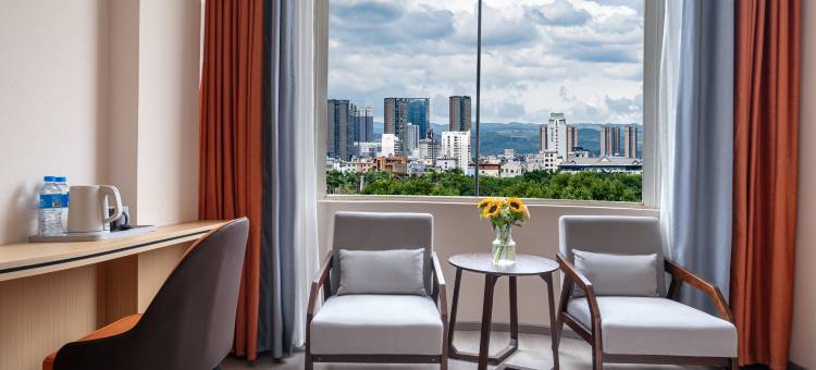 易门龙泉国家森林景区仁和酒店(龙泉文化广场店)图片