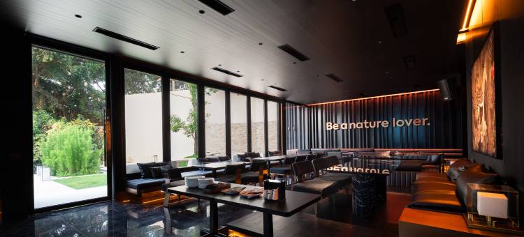 优范Plus·江景酒店(医科大一附院南湖公园店)图片