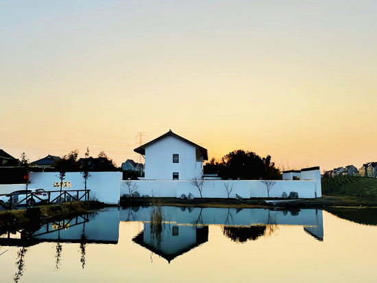 平湖满亭芳客栈