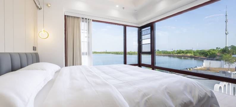 阳澄湖水云阁湖景泳池别墅图片