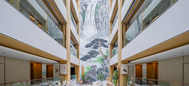 润华世纪酒店(济南西站国际会展中心店)图片