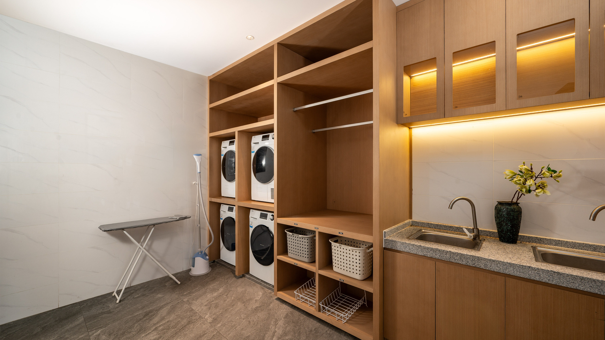 GINCO Hotel Guangzhou Baiyun Airport Hotel Overview