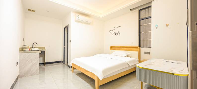 好涞屋公寓(信宜窦州里文化创意街店)图片