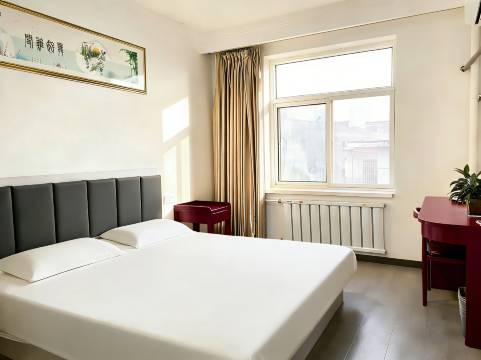 保定凯莲连锁酒店(河北大学附属医院军校广场店)