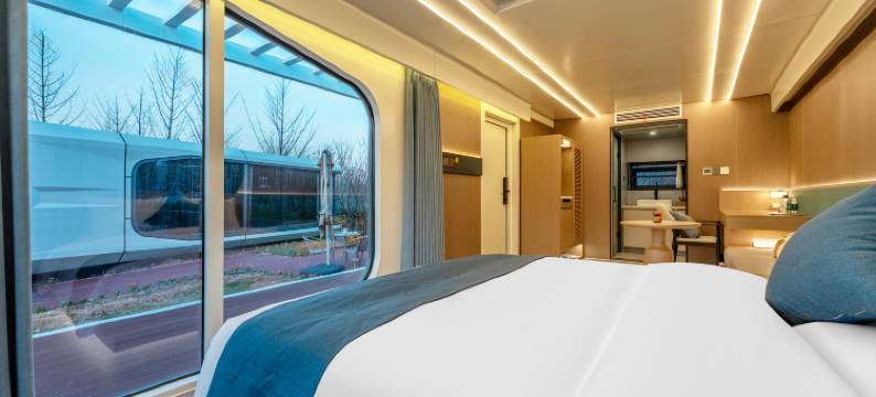 游垫古村太空舱民宿图片