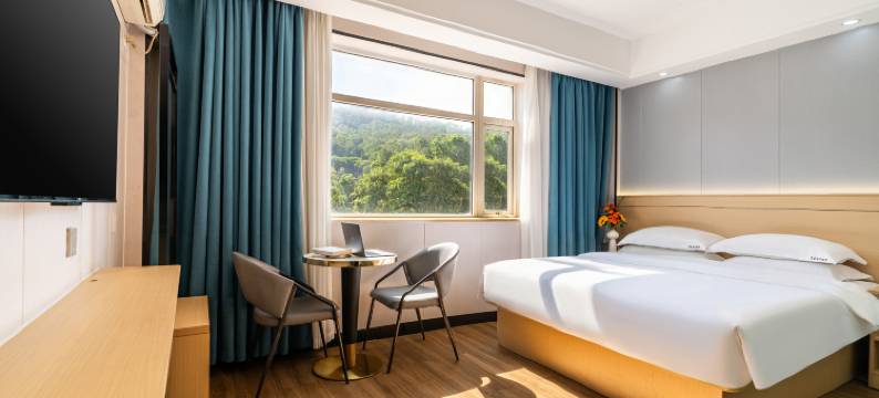 贵客·云居酒店(崇左站沿山路店)图片