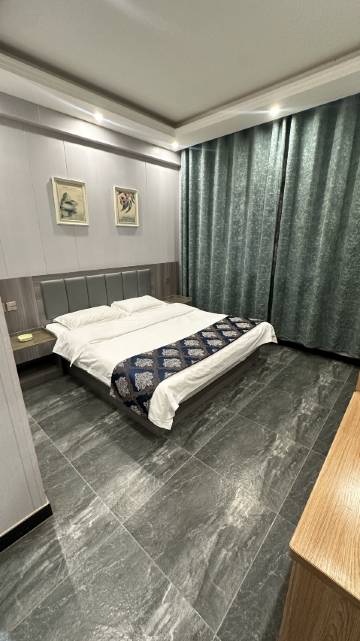 保定昕源主题酒店