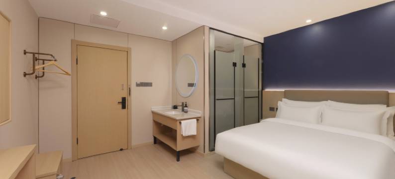 艺选酒店(上海水产西路顾村公园店)图片