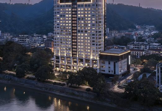 Narada Tonglu Hotel over view