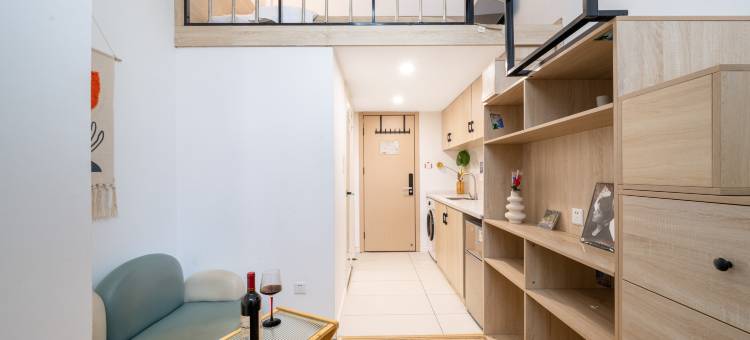 蓝京沉浸式影院公寓(夫子庙景区南京市第一医院店)图片