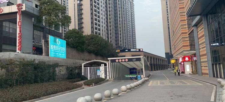 萤火酒店(咸宁同惠广场湖北科技学院店)图片