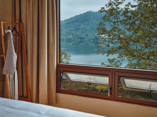 村语村宿双全小院