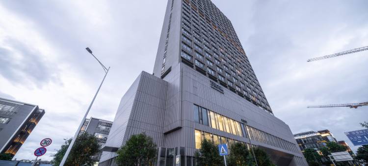 铂斯登行政公寓(深圳坂田地铁站坂田万科广场店)图片