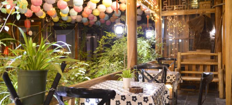 只为等你客栈(张家界火车站天门山索道站店)图片