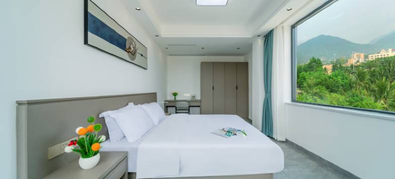 爱琴海拾光酒店(亚龙湾站店)图片