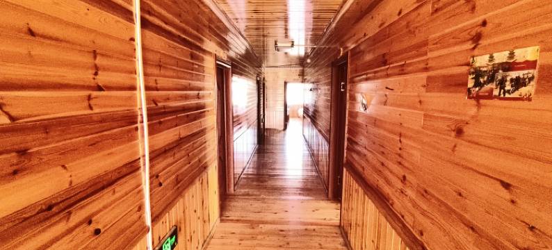 额尔古纳奔鸟如家图片