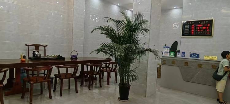 嘎洒云尚民宿(西双版纳景洪高铁站店)图片