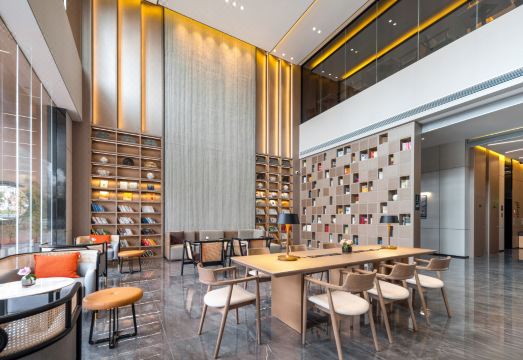 Dali High-speed railway station Erhai Park Atour Hotel Hotel Overview