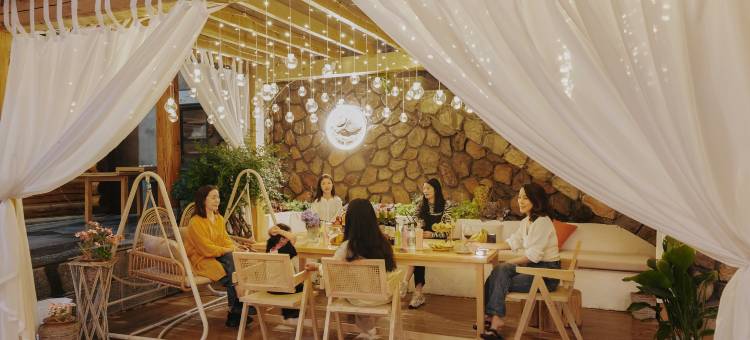 泸沽湖隐庐精品湖景美宿图片